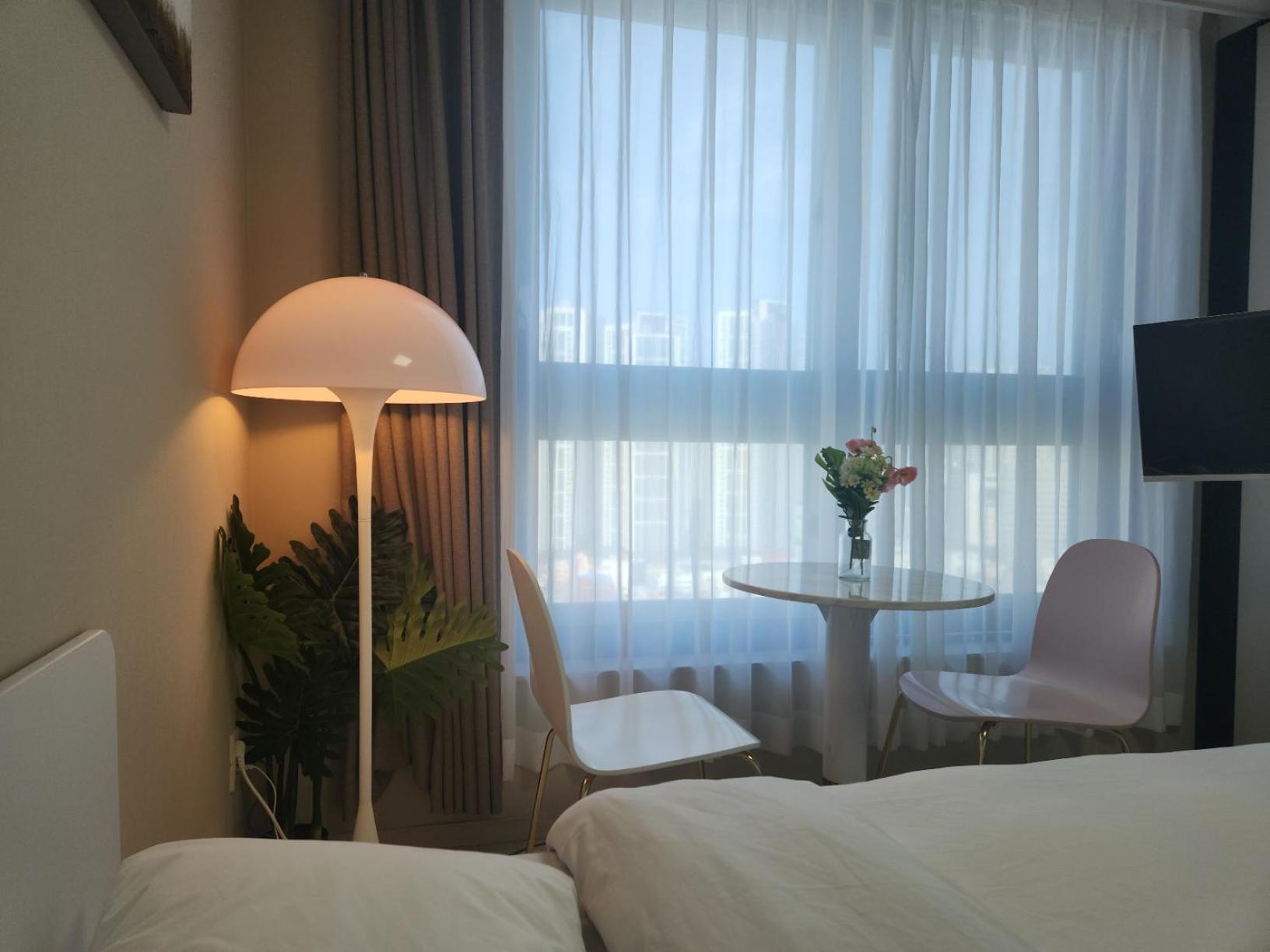 Daegu Star B&B Dsr Hotel Lily Guestroom Exterior photo