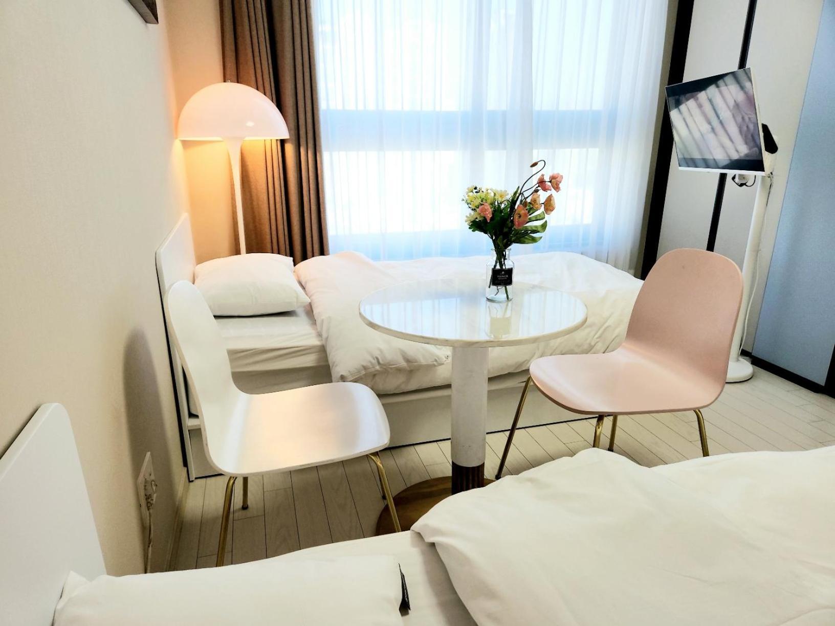 Daegu Star B&B Dsr Hotel Lily Guestroom Room photo