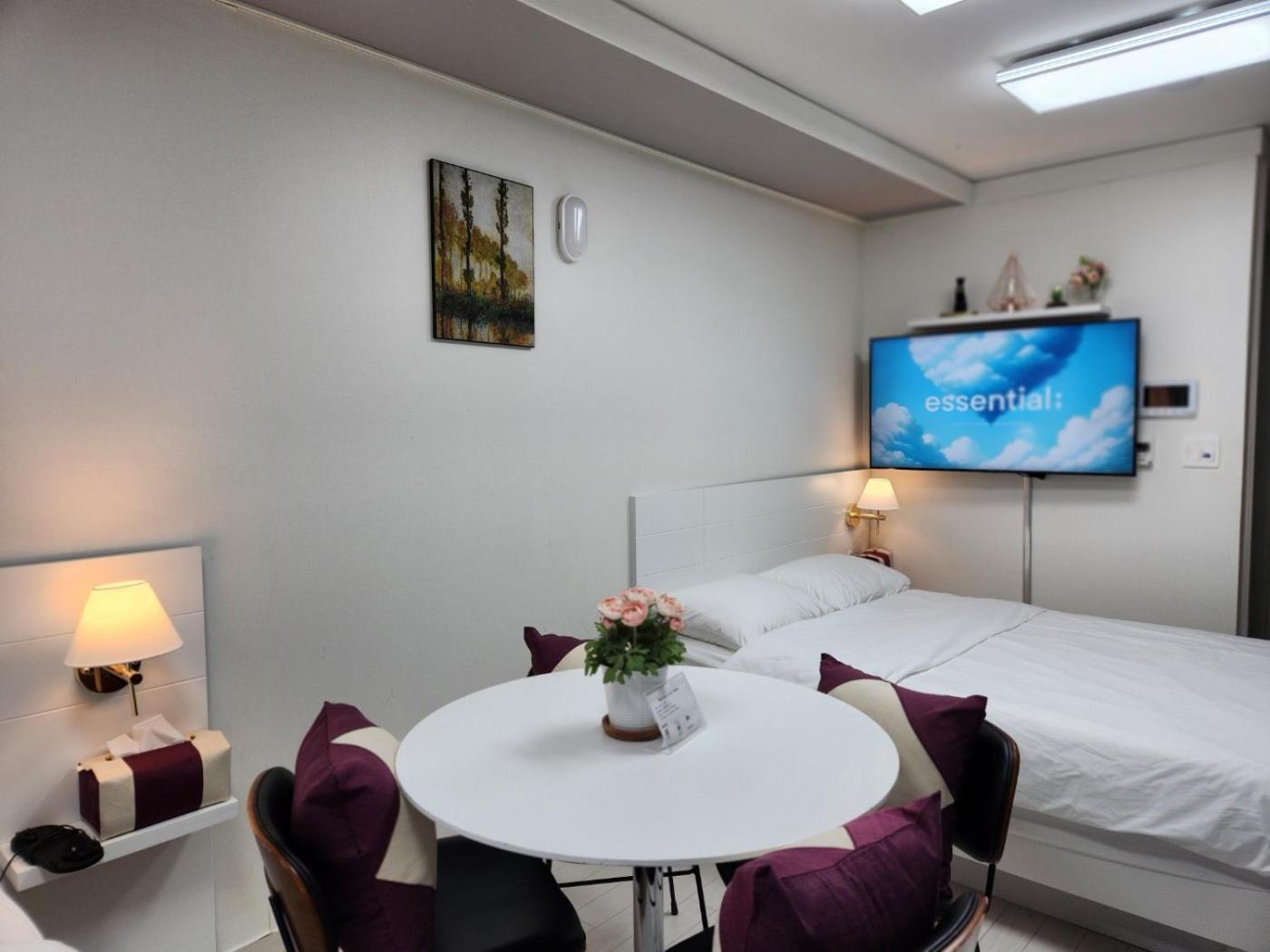 Daegu Star B&B Dsr Hotel Lily Guestroom Exterior photo