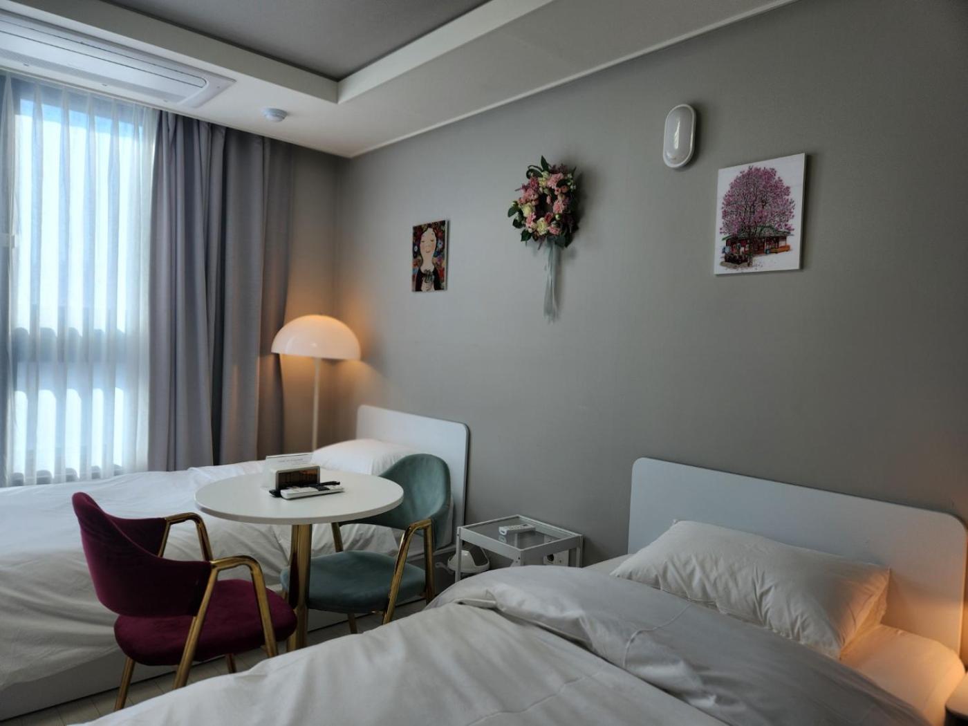 Daegu Star B&B Dsr Hotel Lily Guestroom Exterior photo
