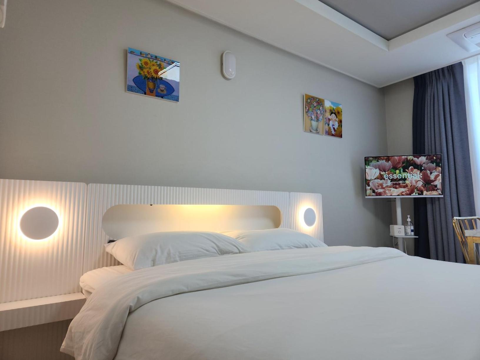 Daegu Star B&B Dsr Hotel Lily Guestroom Exterior photo